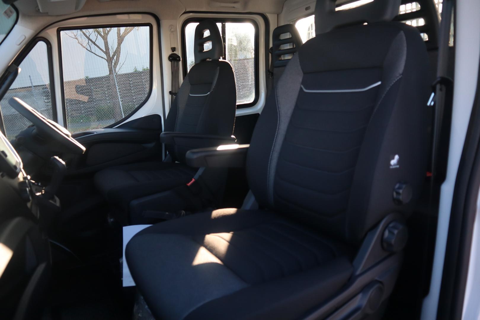 2025 Iveco Daily 45C18 Tradie Made image 16