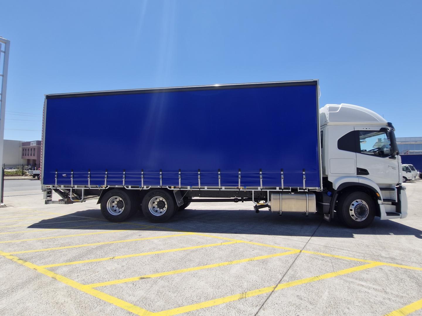 2025 Iveco S-Way AT230 14 Pallet image 11