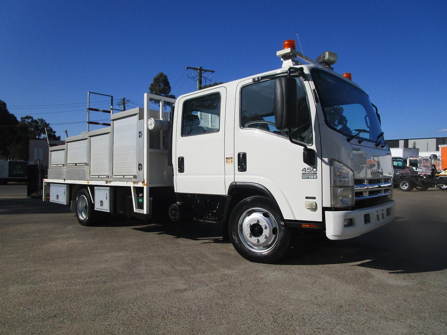 2013 Isuzu N Series NPR 400 Premium