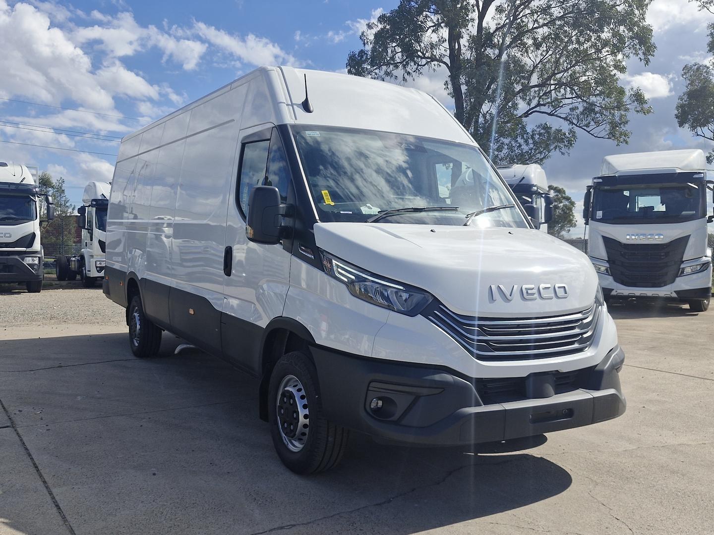 2026 Iveco Daily 42S18V