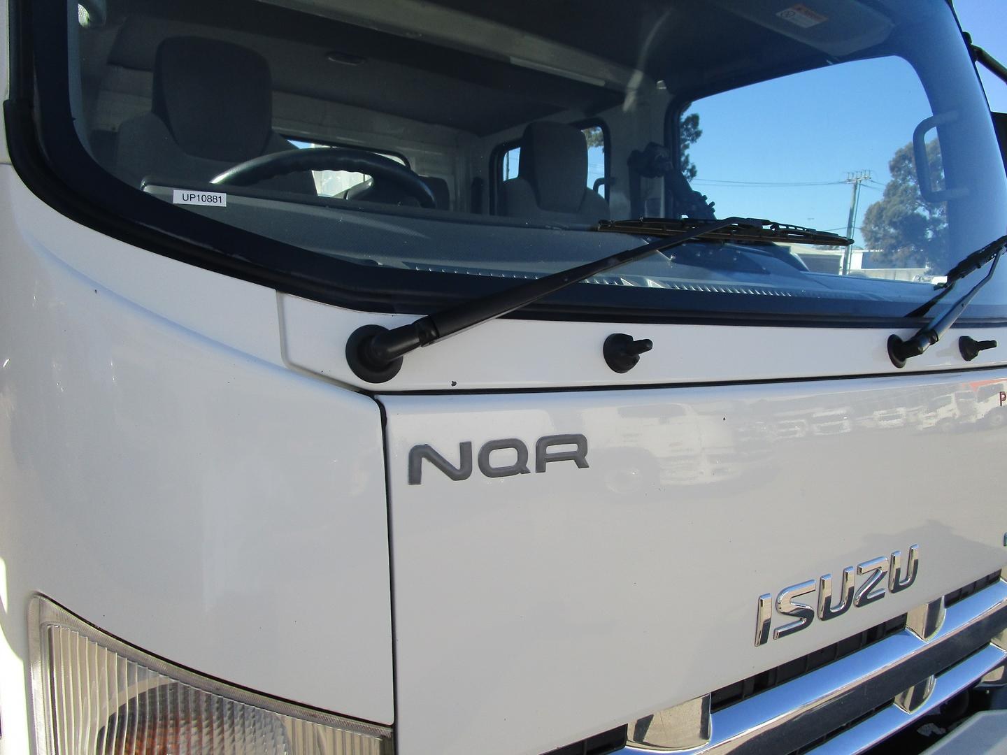 2013 Isuzu N Series NPR 400 Premium image 12