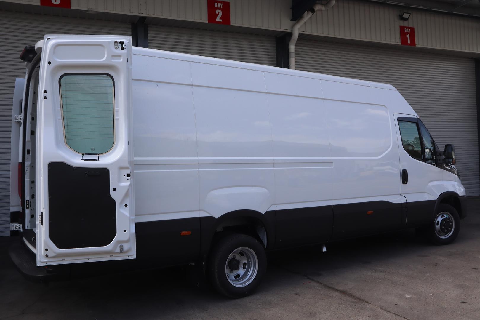 2025 Iveco Daily 50C18V 16m3 image 6