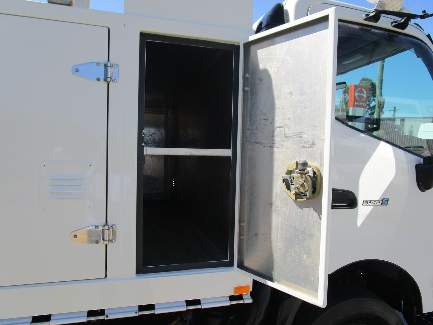 2020 Hino 300 Series 921 image 15