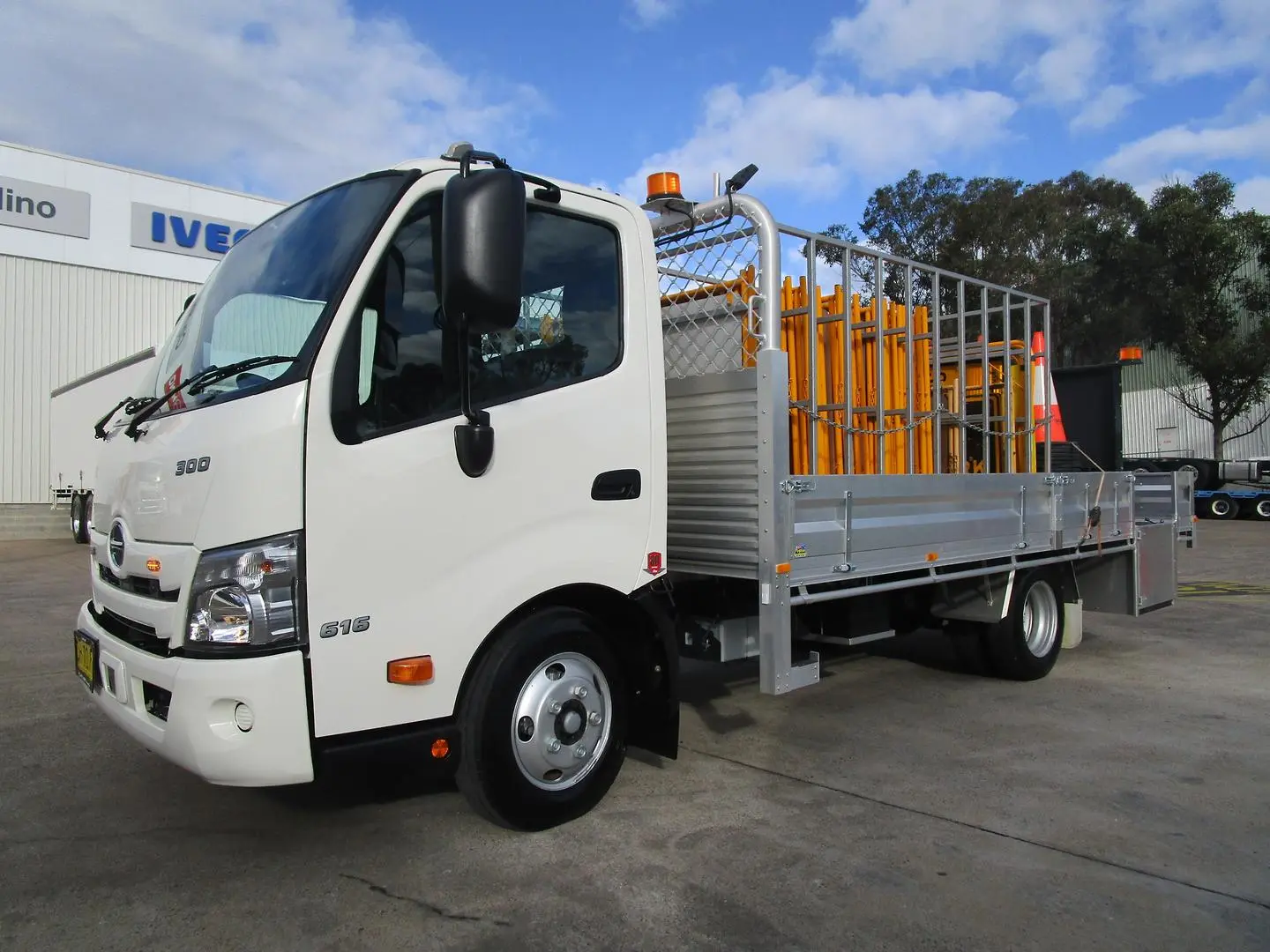 2023 Hino 300 616 300
