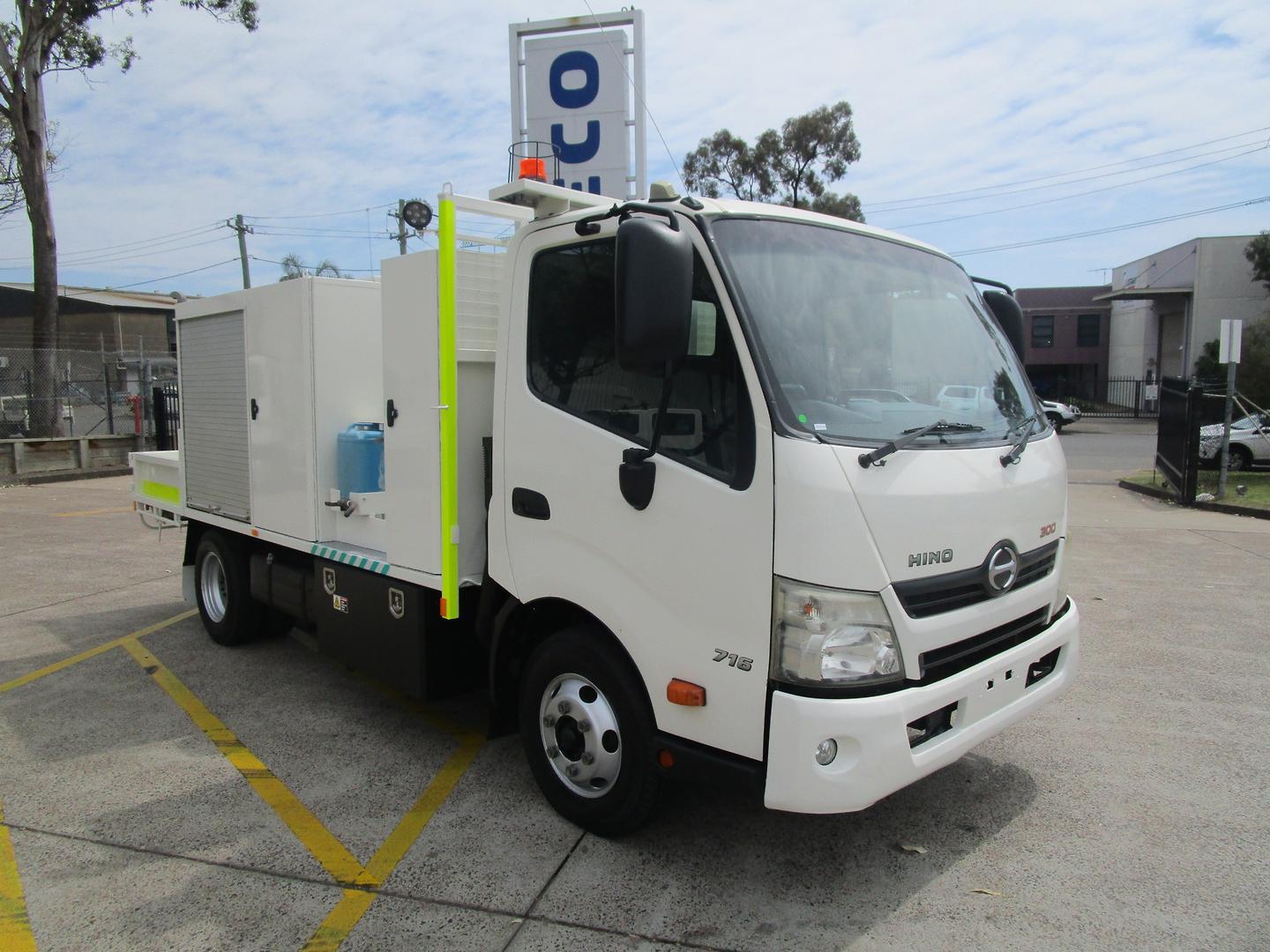 2012 Hino 300 Series 716 Medium