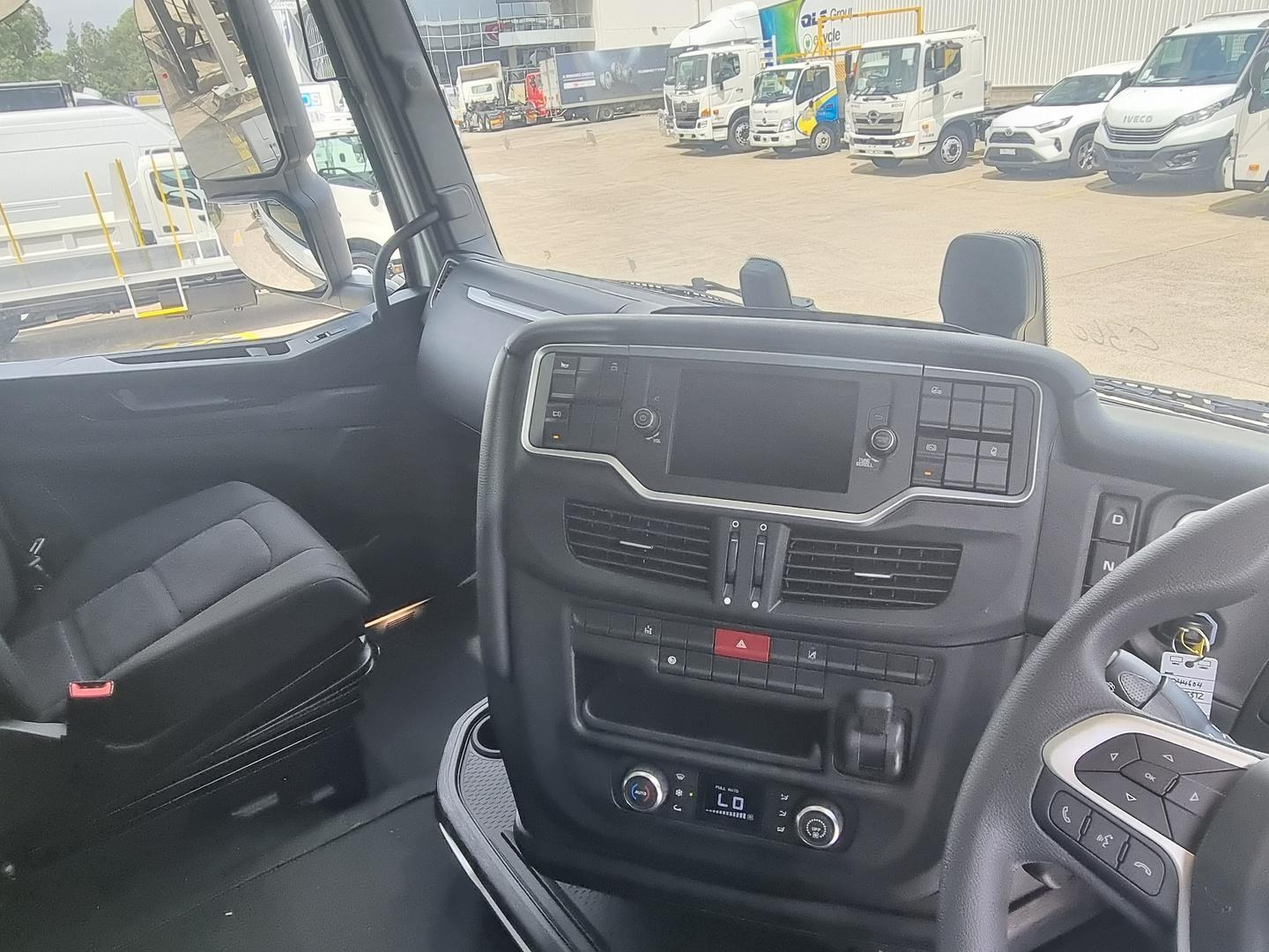 2024 IVECO S-Way AS700 6x4 Prime Mover image 20