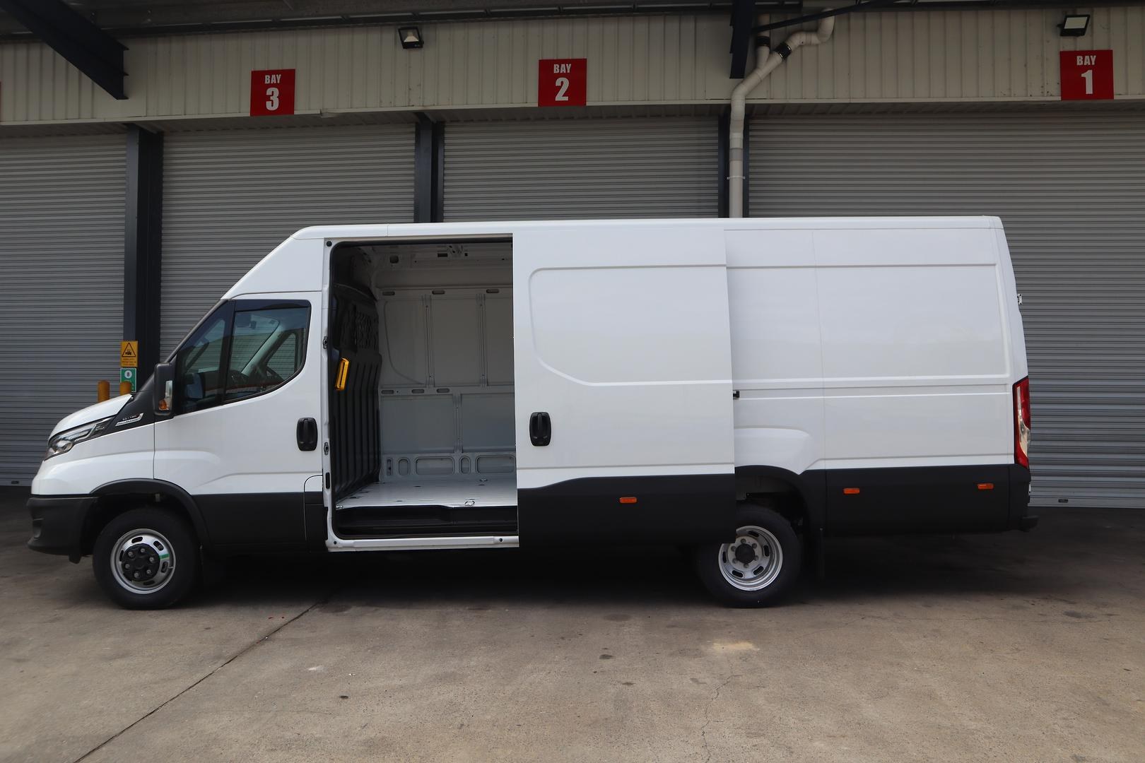 2025 Iveco Daily 50C18V 16m3 image 5