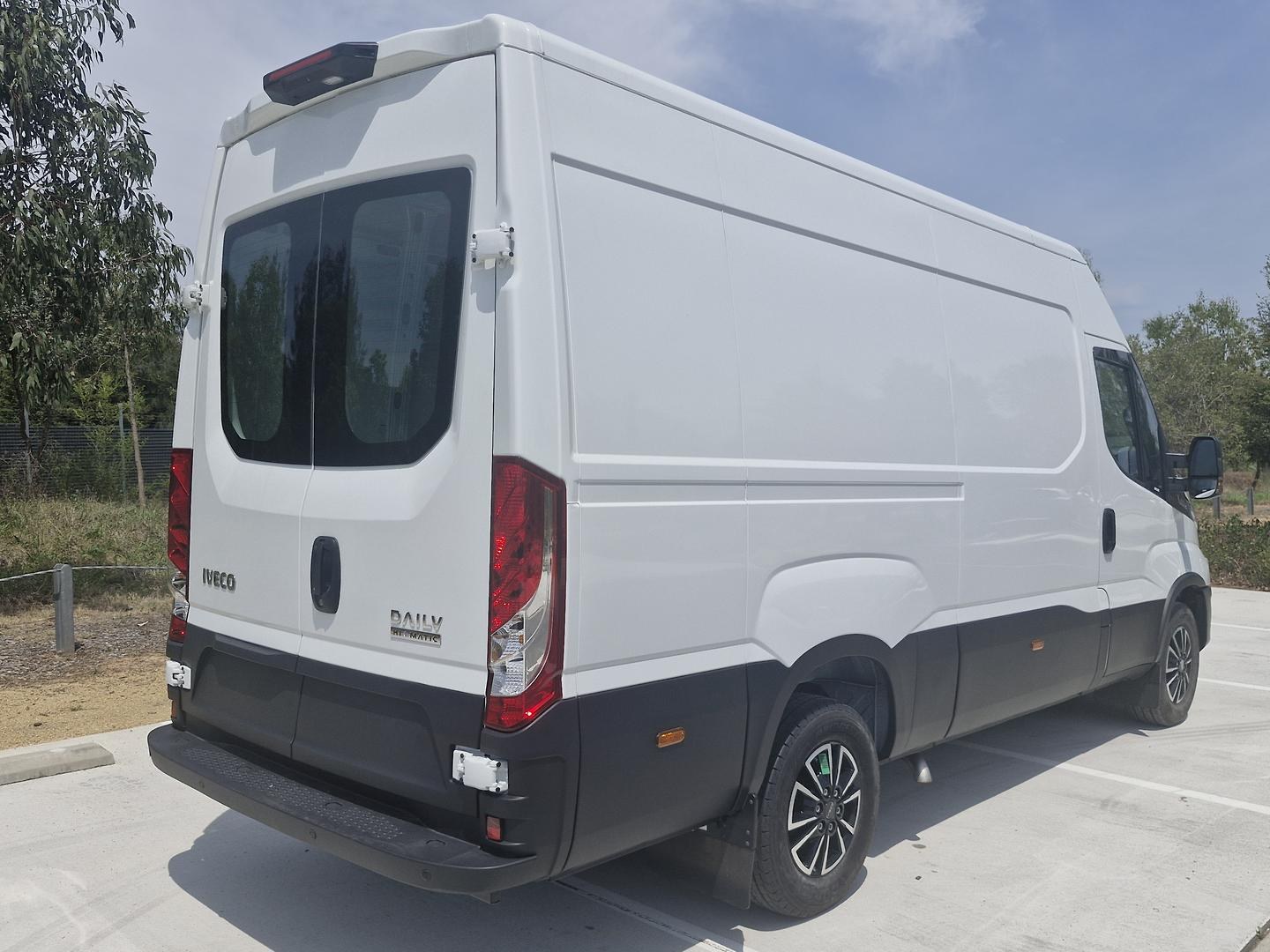 2025 Iveco Daily 35S18V image 10