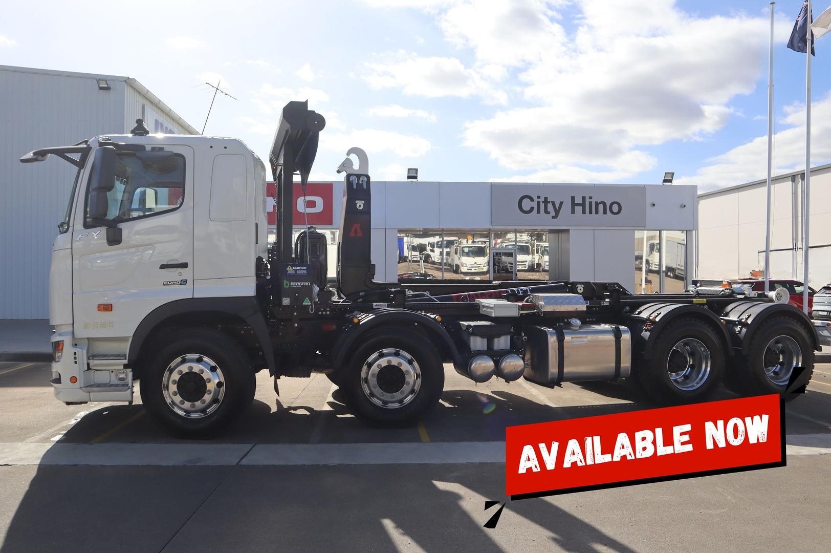 IVECO Sydney | 2025 Hino 700 Series FY3036 Hook Lift