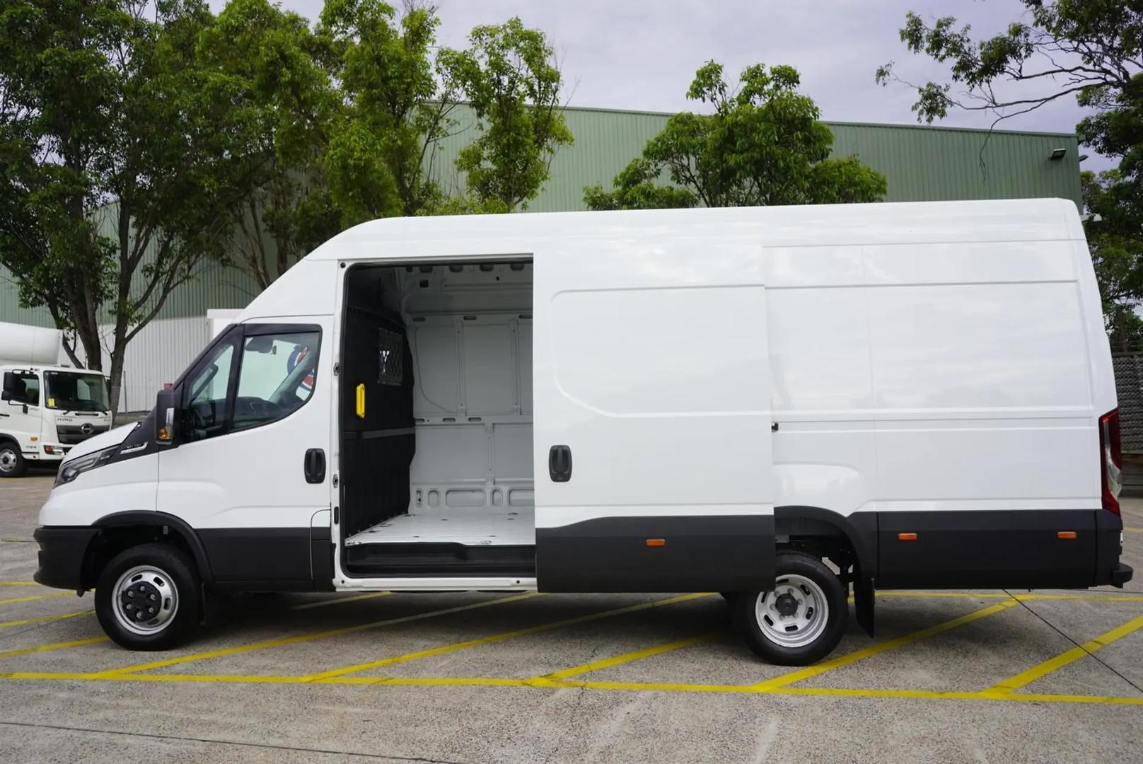 2024 Iveco Daily 50C18V Van 18m3 image 2