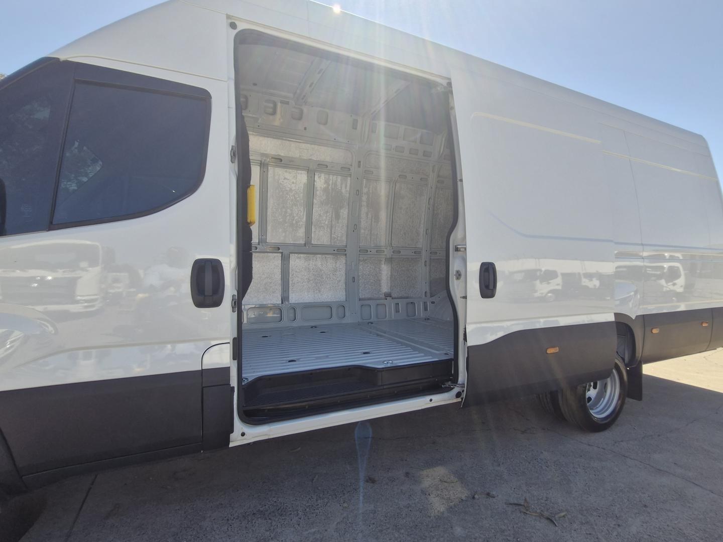 2024 Iveco Daily 50C18V image 11