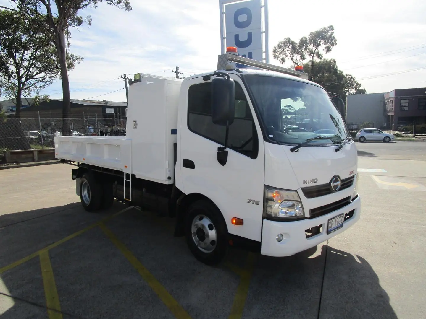 2016 Hino 300 Series