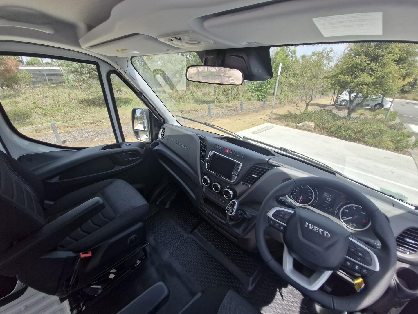 2025 Iveco Daily 35S18V image 18